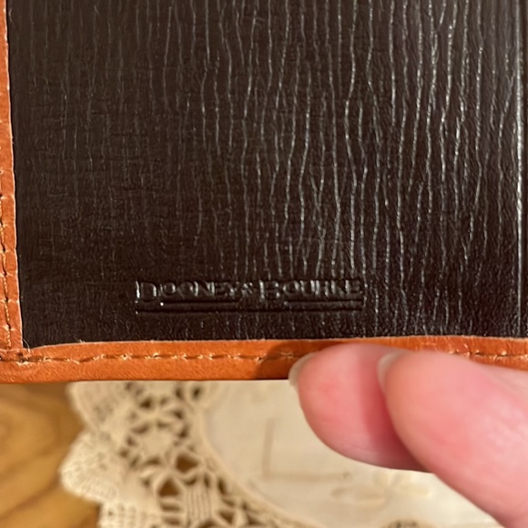 Dooney & Bourke Large Wallet 7” x 4” - Picture 7 of 11